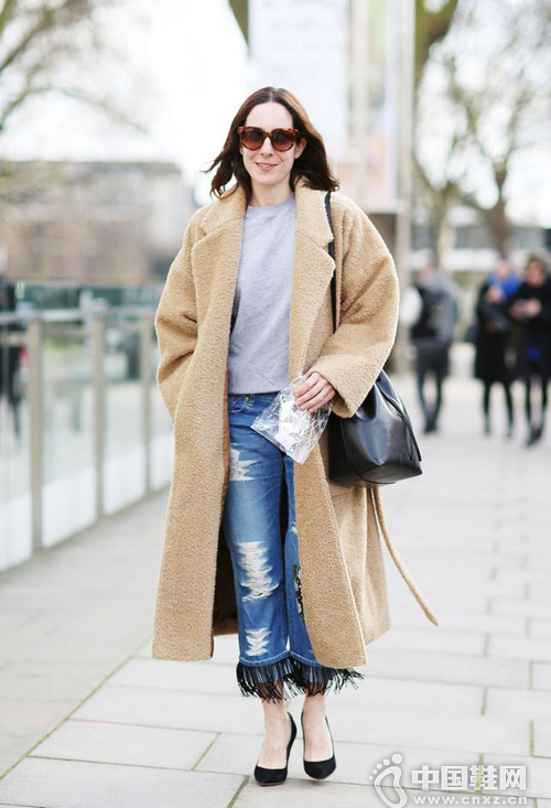 ����ʮ��ţ�п� ����Ϳѻ����ʱ��̬��