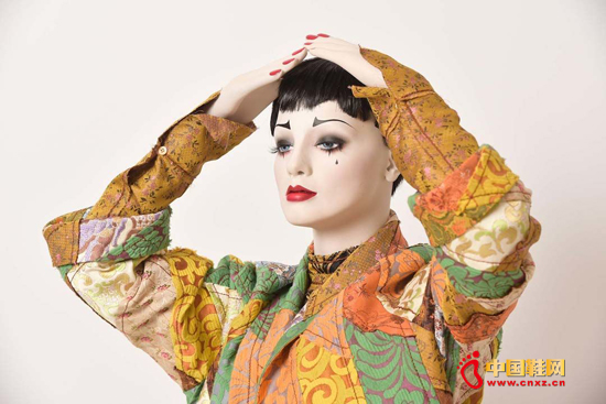 Prada��̫���ٿ��꣬��Ʒ��������