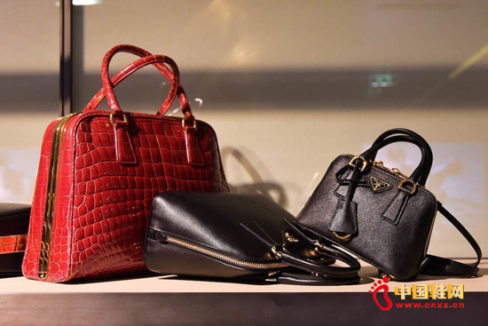 Prada��̫���ٿ��꣬��Ʒ��������