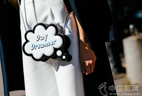 ��˵���İ��� �㻹�����ʲô��