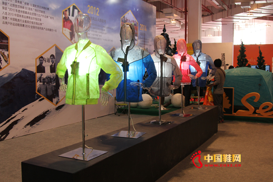 ����2015���ʮ�߽��й�(����)����Ьҵ��������4��18�����й�Ь����������¡�ؿ�Ļ����Ϊ���ڻ���Ʒ��TOP10֮һ��ʥ����Ʒ���ٶ������ʮ�߽��й�(����)Ь���ᡣ