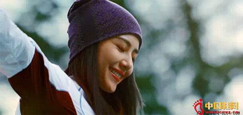 ���Ჴ����ʥ������ǰ�������ĸ�ɽ�ϡ��ϵ���Ⱥ�У���ԲԲ����ϸ���˵�����Ƽ�ɵ��Ĺ��¡�