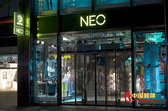 Adidas AG ���ϴ�˹���������������˶�����Ʒ��NEO ����ʼ����ʱ�С�ģʽ��