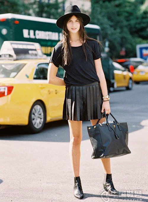 ���ĳ���ʾ��T��+��ȹ �����ͷ���������