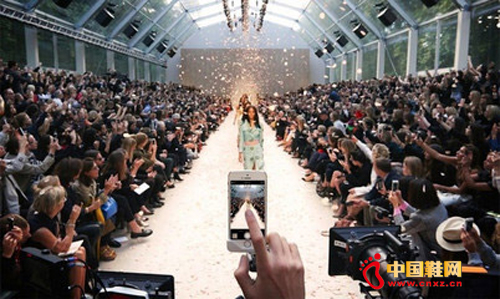 Burberry������Ӫ�������� ���ڱ�Թ���������?