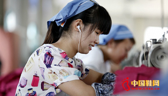 �������й�����һֱ��͵�����Ϻ�������Ʒ��ͬ��ʡ���ȥ������û���ĸ������ݳ�ƷƷ��Ը������Լ��ж��ٻ�Ʒ�����й������ġ������������ձ������ڴ�ǰ��һƪ�����жԡ��й����족����������ۡ�