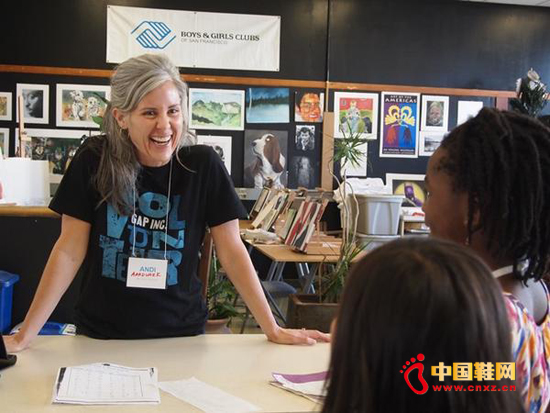 ����ʾ������ơ��ɹ����������Ŷ�֮����и���Ĺ�ͨ����ϡ�