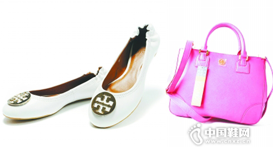 ����ory Burch(��������)������IPO�����̣�����һ������Ѱ�����е�����Ʒ����˵���ŵ������ű����Ϊ��Ҫ�����գ�Tory Burch������Ϣ���ص���չ��ŷ�г���������������Ҫ����Ʒ��������ȫ����Ʒ�Ƶ��ɱ䣬Tory Burch����ͨ�������Ʒ�ߡ��������г���������������Coach��Michael Kors��Kate Spade��ȣ�Tory Burch�ƺ���û���ҵ����ʵĽ��ࡣ