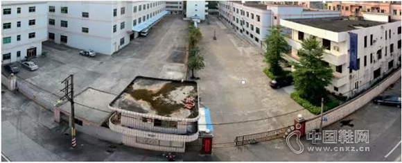 �ڶ�ݸ��������͹���ת�ƻ򵹱պ󣬳����ֽ����ʮ��������ʮ��С΢��ҵ