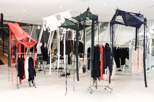 DOVER STREET MARKET GINZA ����ʱ������