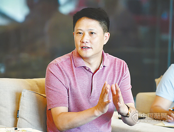 �����ܼ���������˵��̸��ԩ�ҡ��䡰�׼ҡ�������Ͱ�����������Ե