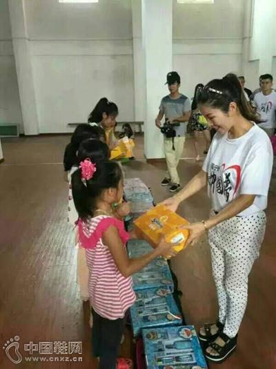 �й���•������ �ļ���Ʒ�ƹذ����ض�ͯ