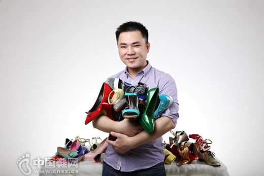 �����ݿ˴�ʼ�˼�CEO��˫��