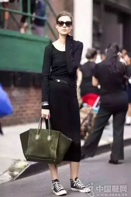 ����Ь������Ь����ֵ�ý�����ʱ�ֵ�Ʒ