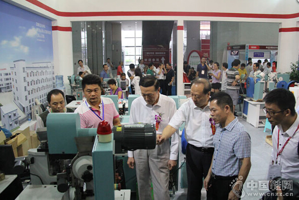 ���ݹ���Ƥ��չ����˲��