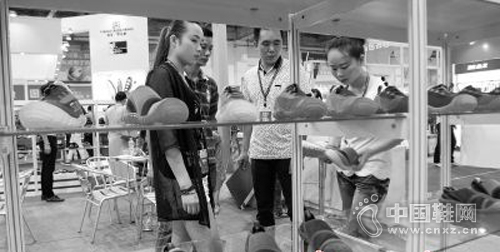 ��ݸ΢��Ь��