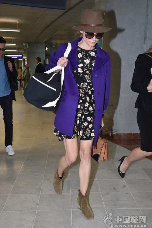 ������ʲôЬ�ӣ� һ˫��ѥ�����������