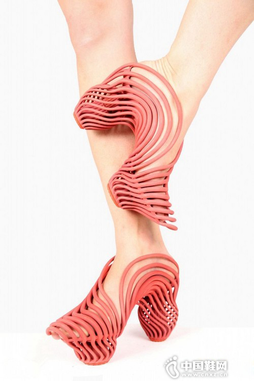 ���ɼ���Ь����ƣ������Ժ���һ�ַ·������ƶ˵ĸо�