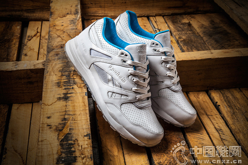 Shoe Gallery �� Reebok ȫ��������ɫ