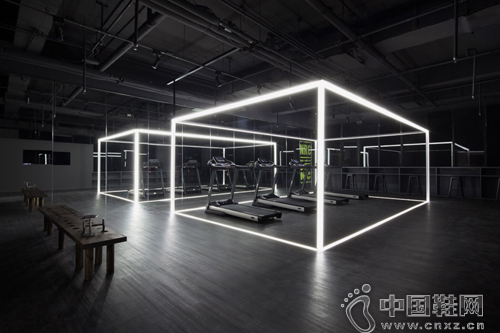 ���� Nike Studio
