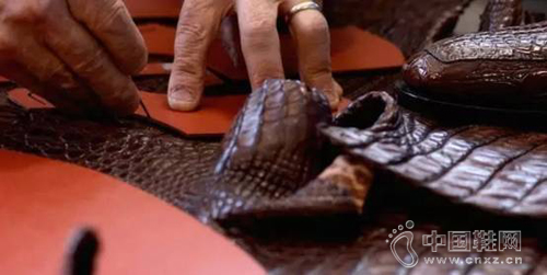 �ν������