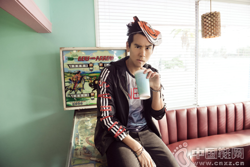 �����̺�babyʾ��adidas NEO Labelȫ�²�Ʒ