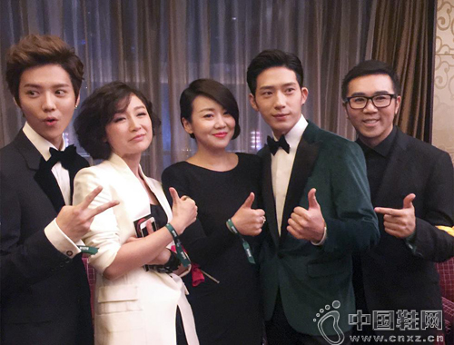 ���ݡ�¹�ϡ�����Ȼ