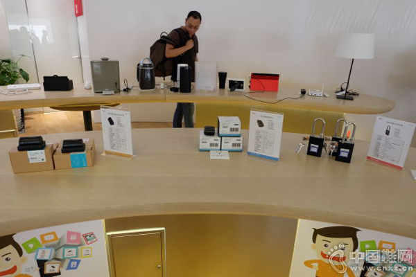 ������ŵ��������Ь��Ʒ������