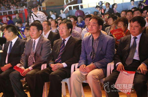 ��ϯ��Ļʽ�쵼