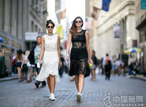 ����װ����˫������