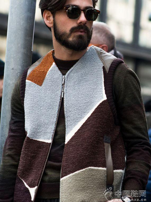 ���Ļ����˵ġ���ؤװ��