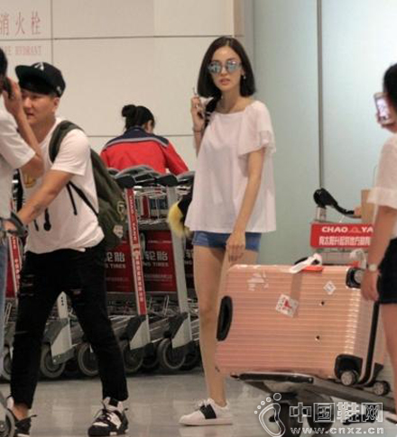 �չ�������