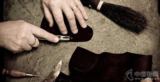 ��Ь����