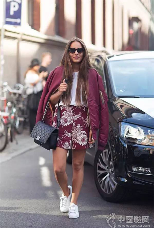 �����������׶���֪���Լ��жೱ��