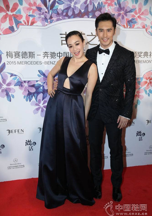 ����羡�����˶