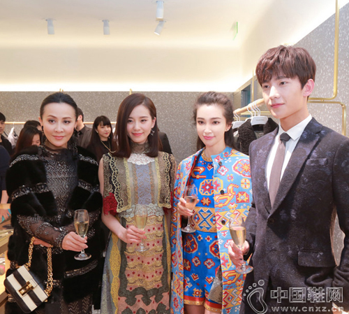 �����ᡢ��ʫʫ�������������