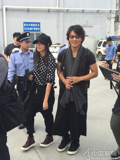 ֣�����ɼλ�