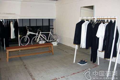 COS x Snarkitecture ��ɼ����