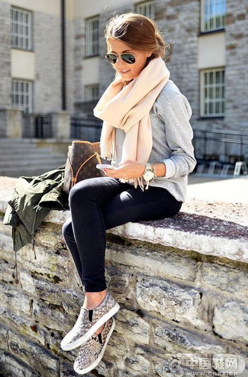 ��ɫΧ�����ͼ�