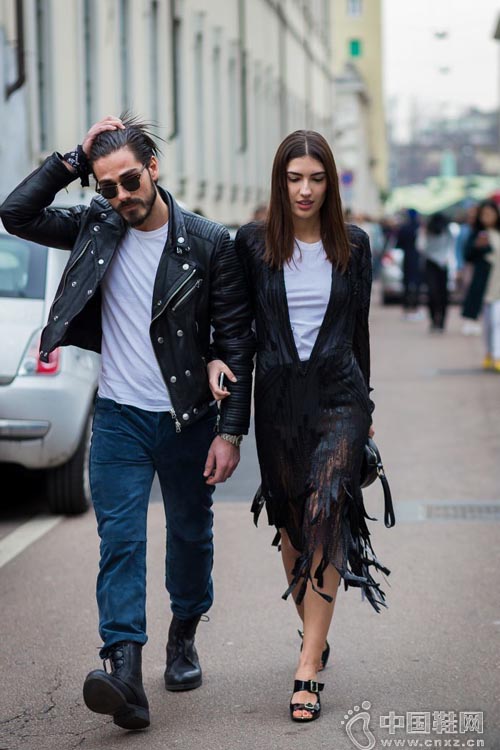 ˭��˭����������װ��������������