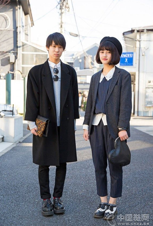 ˭��˭����������װ��������������