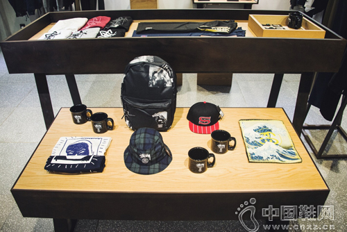 Stussy�Ϻ��޶���@ DOE