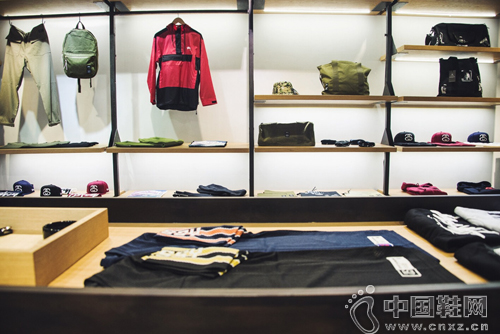 Stussy�Ϻ��޶���@ DOE