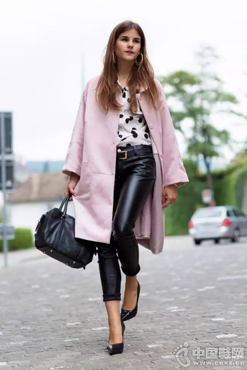 ��ѧ�ִ��� ���ķ�ɫ���µ�ʱ������