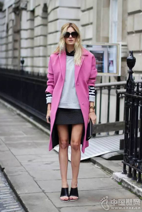 ��ѧ�ִ��� ���ķ�ɫ���µ�ʱ������