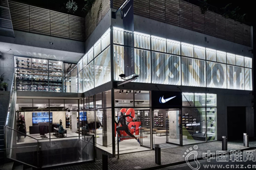 Nike Running �����µ�