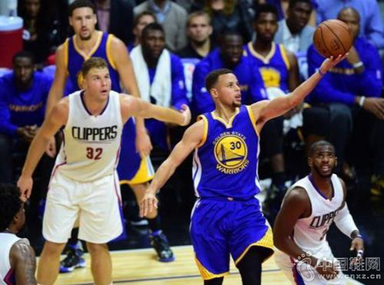 The Curry One����