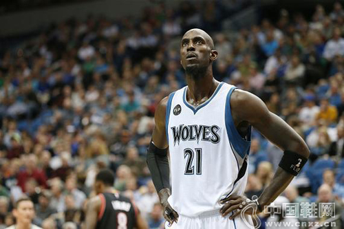 ˭�����ƱȺ����� KG�˿�˫21��Я��лĻ��