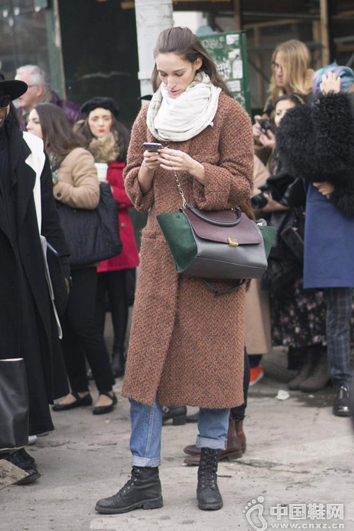 ��Χ��Ȧס�¶Ȼ��ܱ��ַ��