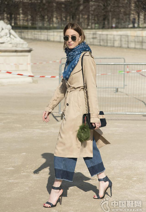 ��Χ��Ȧס�¶Ȼ��ܱ��ַ��